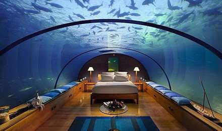 اولین هتل 5 ستاره در زیر آب