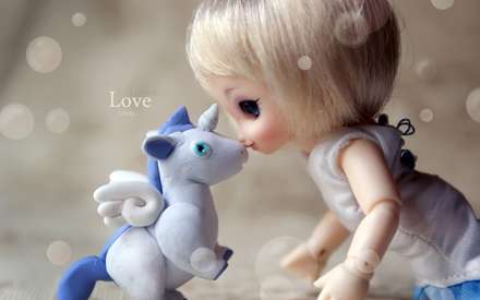 عشق میان دو عروسک