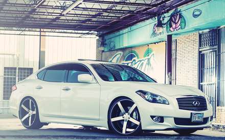 اینفینیتی سفید