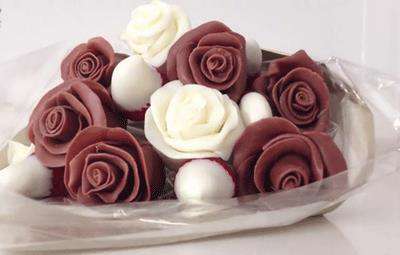 دسته گل شکلاتی