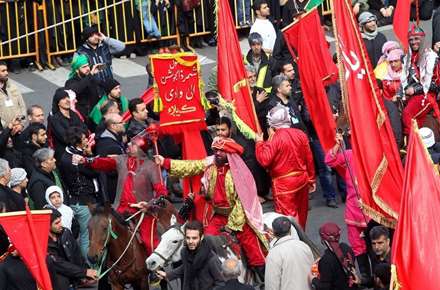 خیمه سوزی ظهر عاشورای حسینی