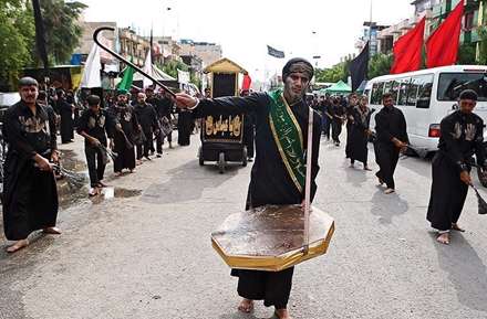 عزاداری ظهر تاسوعا در کربلای معلی