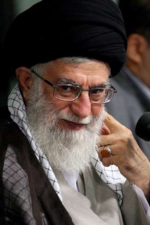 هم منتظر و طالب مهــدی هستی/هم یاور و هم نائب مهدی هستی