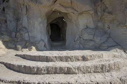 غار خوربس در جزیره قشم