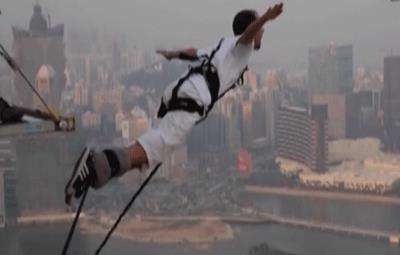 ورزش های عجیب جهان ( بانجی جامپینگ )