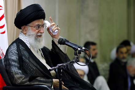 آماده فداشدن ازبهر رهبریم...