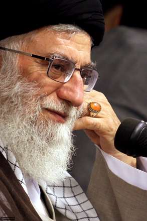 اي دل دريايي‌ات كشتي نشينان را اميد/اي دو چشم روشنت فانوس درياي همه