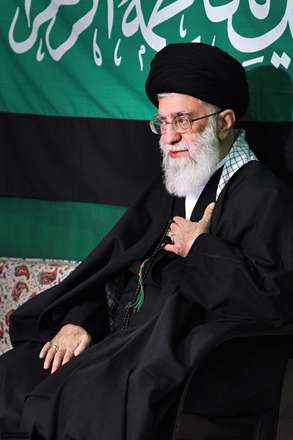 عشق فقط یک کلام/سید علی والسلام