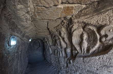 غار خوربس در جزیره قشم