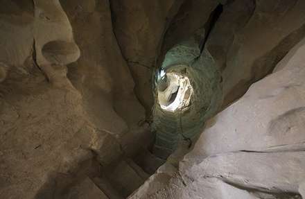 غار خوربس در جزیره قشم