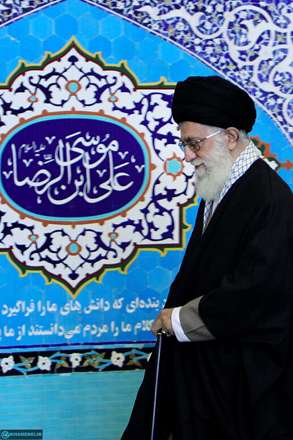 تو فقط ابرويي به هم آور/مي‌شود خواب دشمن آشفته