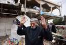 واکنش یک پیر مرد عراقی در محله الشعب