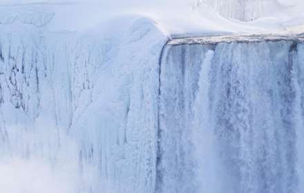 آبشار نیاگارا یخ زد