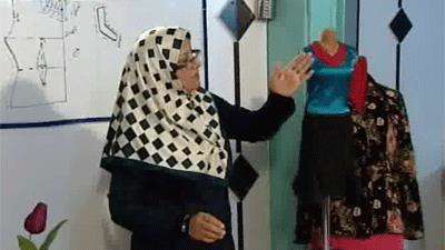 بلوز با یقه رنگی