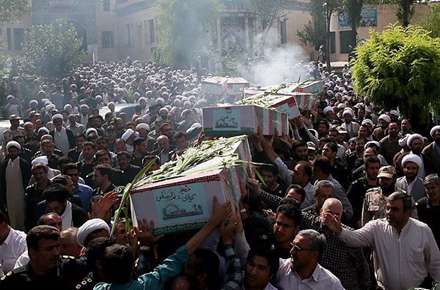 تشییع شهدای غواص در فرماندهی کل سپاه