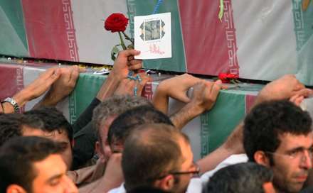 تشییع پیکر 270 شهید دفاع مقدس در تهران