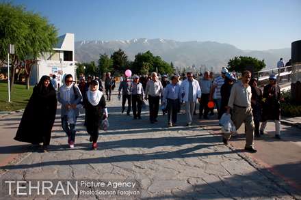 دومین همایش پیاده روی خانوادگی