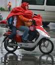 موتورسواری در روز بارانی