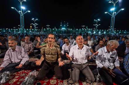 شب میلاد امام زمان (عج) در حرم رضوی