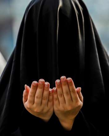 اللّهُمَّ اَهْلَ الْکِبْرِیاَّءِ وَالْعَظَمَهِ