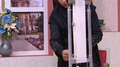 گلیم بافی _ خانم حضرتی ( 2 ) 