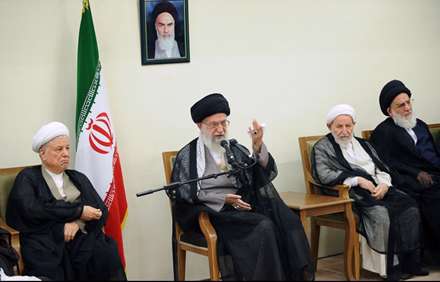 اعضای مجلس خبرگان با رهبر انقلاب دیدار کردند
