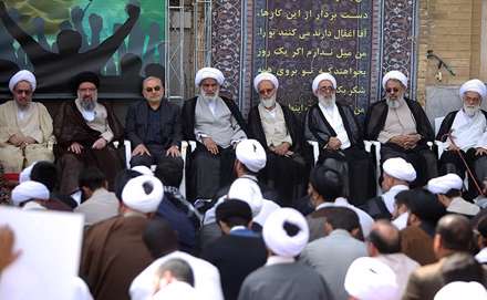 تجمع اساتید، طلاب حوزه‌های علمیه قم در اعتراض به فاجعه منا