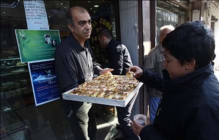 نذری ارامنه تهران در روز عاشورا