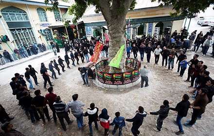 آئین سنتی نخل گردانی در روستای نوا