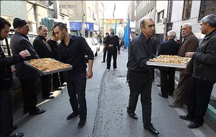 نذری ارامنه تهران در روز عاشورا