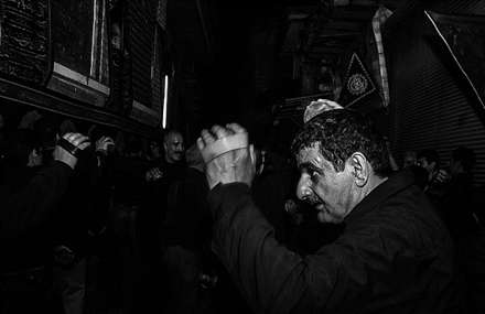 مراسم کرب زنی شب هشتم محرم - لاهیجان