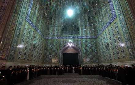 خطبه خوانی شب عاشورا در حرم رضوی‎