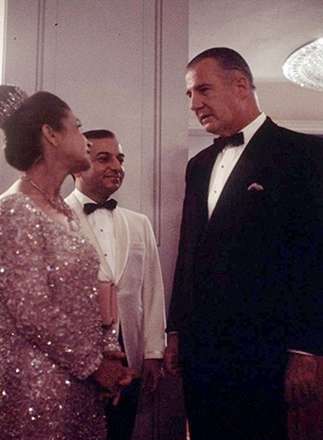 جنجالی‌ترین زن خاندان پهلوی