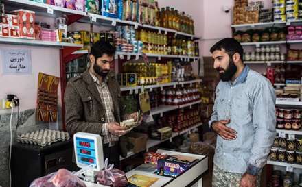 دریایی در همسایگی دریا