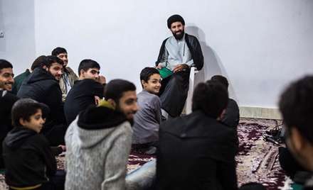 دریایی در همسایگی دریا