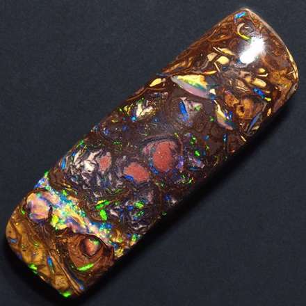 سنگ های قیمتی بسیار چشم نواز