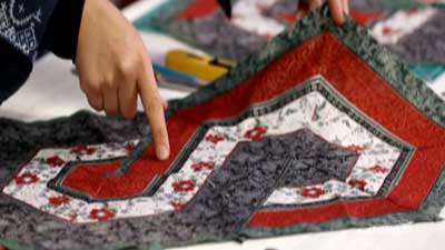 رومیزی با پارچه راه راه