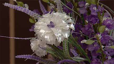 گل لیلیوم کریستالی