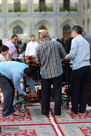 خادمان قرآن و عترت