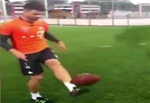 ژابی آلونسو و چالش روپایی زدن با توپ فوتبال آمریکایی