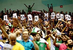 موج مکزیکی هواداران والیبال مقابل صربستان