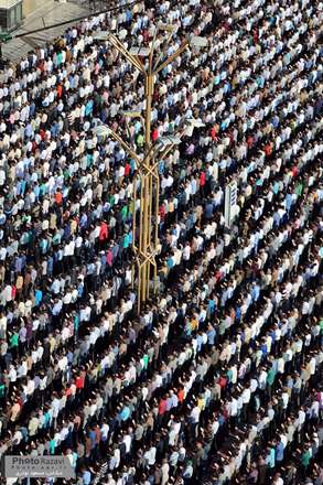 نمایی متفاوت از حضور باشکوه مردم در نماز عید سعید فطر