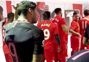 تمسخر مدل موی فیرمینو توسط لوئیز سوارز