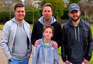 شوخی با مردم با حرکات نمایشی!