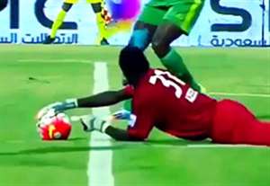 واکنش حرفه ای دروازه بان روی پاس عقب