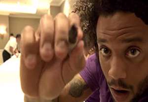 امضا دادن بازیکنان رئال مادرید به هواداران در مونترال