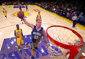 10 حرکت طلایی NBA در موقعیت های مختلف