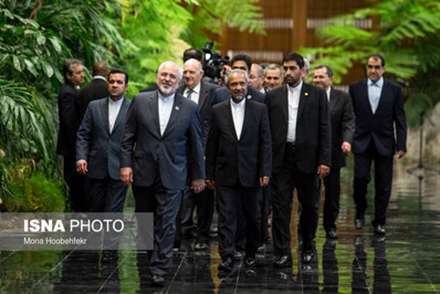 گارد تشریفات کوبا در مراسم استقبال از روحانی