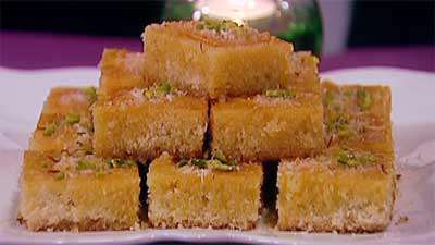 کیک باقلوای نارگیلی