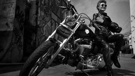 عکس هایی از مدرن ترین مادربزرگ جهان